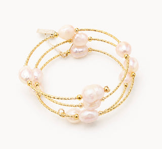 Cultured pearls bracelet