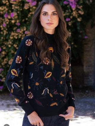 Charm embroidered crew neck sweater with floral and leaf motifs